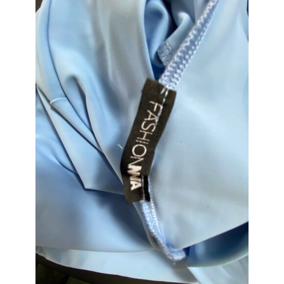 Light Blue Fashion Nova Wrap Top & Matching High-Waisted Leggings Set Size Large - Picture 3 of 5